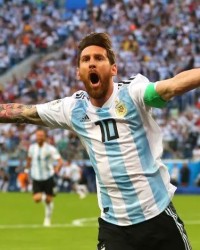  佛罗伦萨前锋状态火热连续三场取得进球