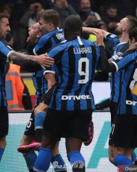  AC米兰德比战绝杀同城死敌取关键三分  