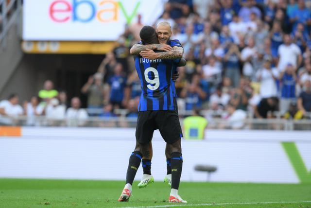  国际米兰三球大胜，劳塔罗双响剑指榜首  