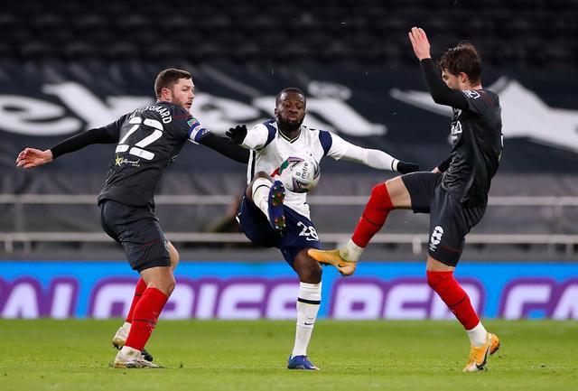  布伦特福德客场爆冷击败热刺获盛赞